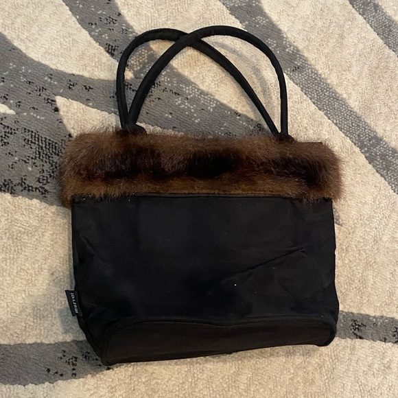 Murval black tote bag with faux fur trim- perfect for the holidays! - Picture 4 of 6